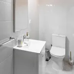 Lalitana Townhouse 3*