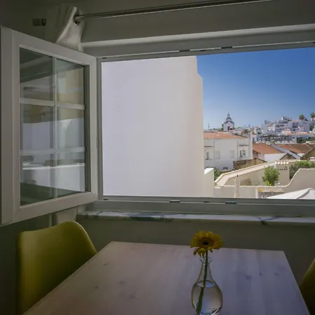 Lalitana Townhouse Pensión Lagos