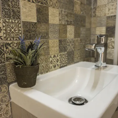 Casa de hóspedes Lalitana Townhouse 3*