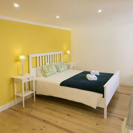 Pensión Lalitana Townhouse 3*