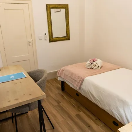 Lalitana Townhouse Gasthuis 3*