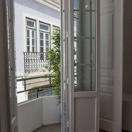 Lalitana Townhouse 3*